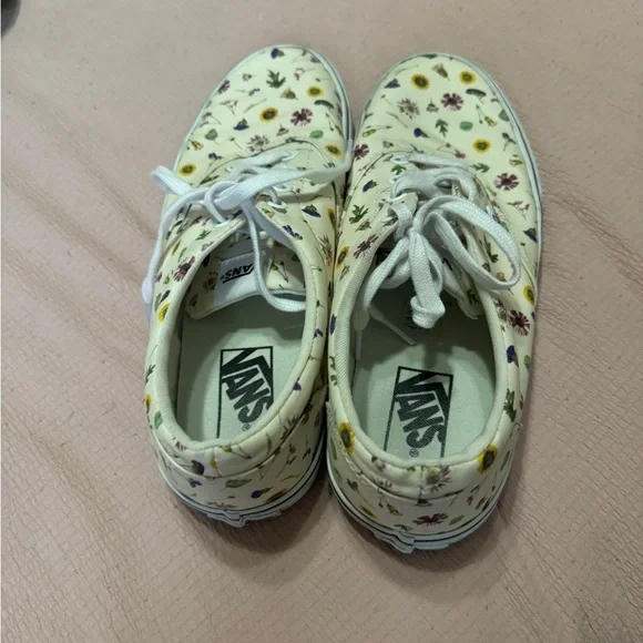 Vans Cream Floral Athletic Shoes - Picture 3 of 4